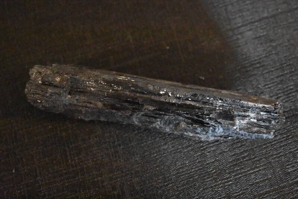 Tourmaline noire brute qualité extra du Brésil
