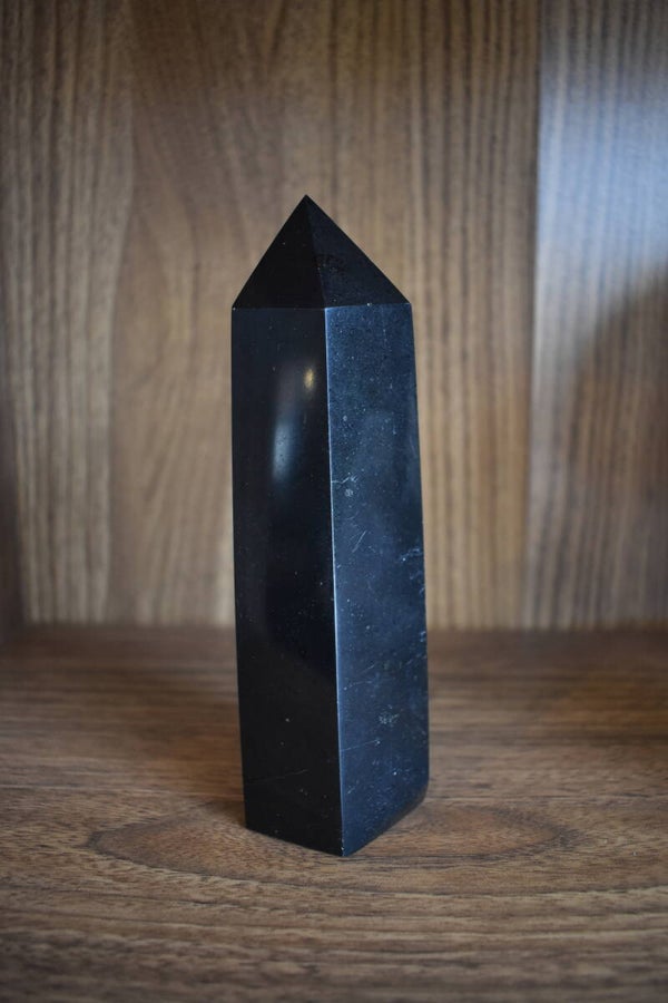 Pointe de tourmaline noire du Brésil