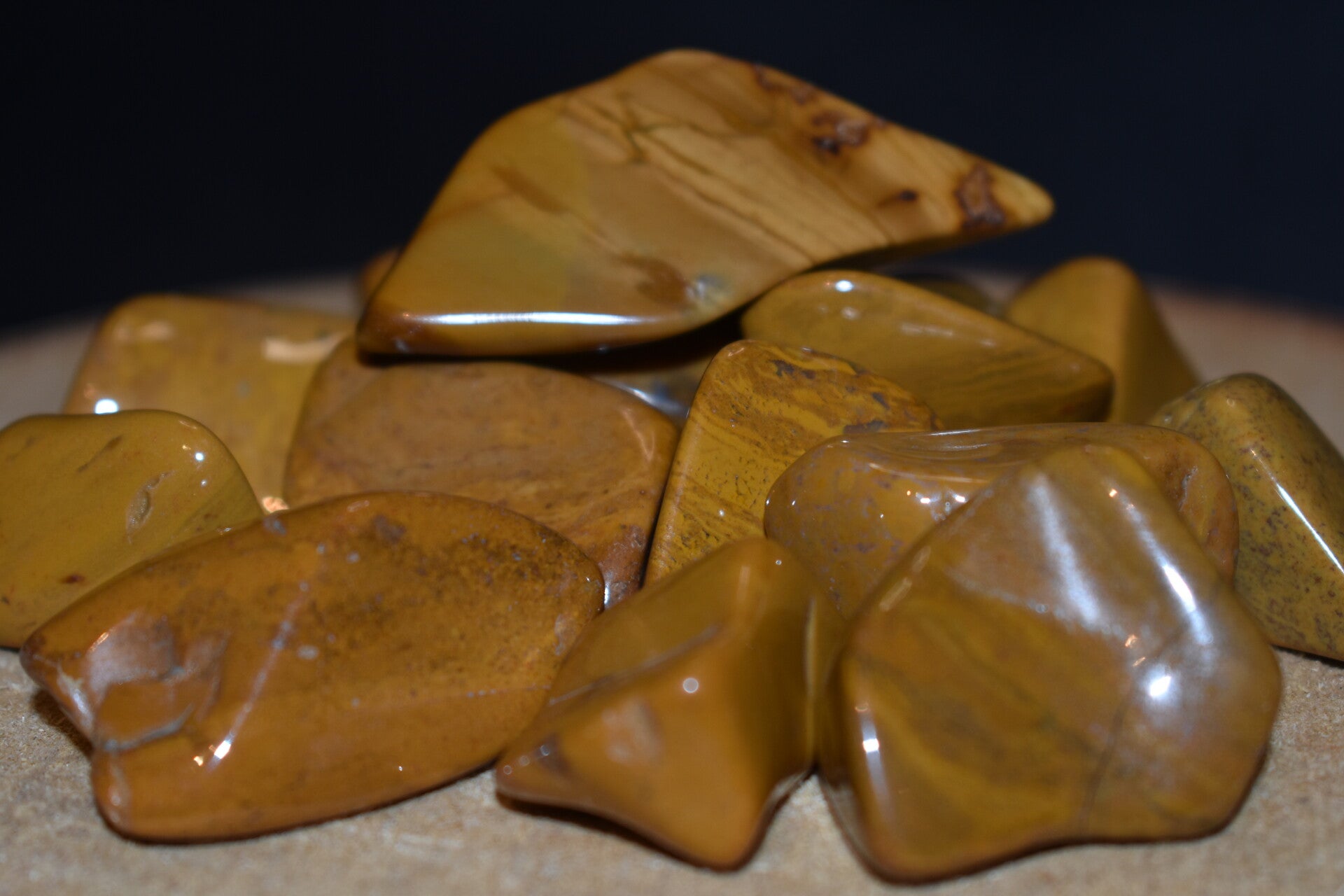 Jaspe Jaune - Pierre Roulée