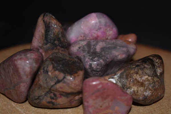 Rhodonite - Pierre Roulée