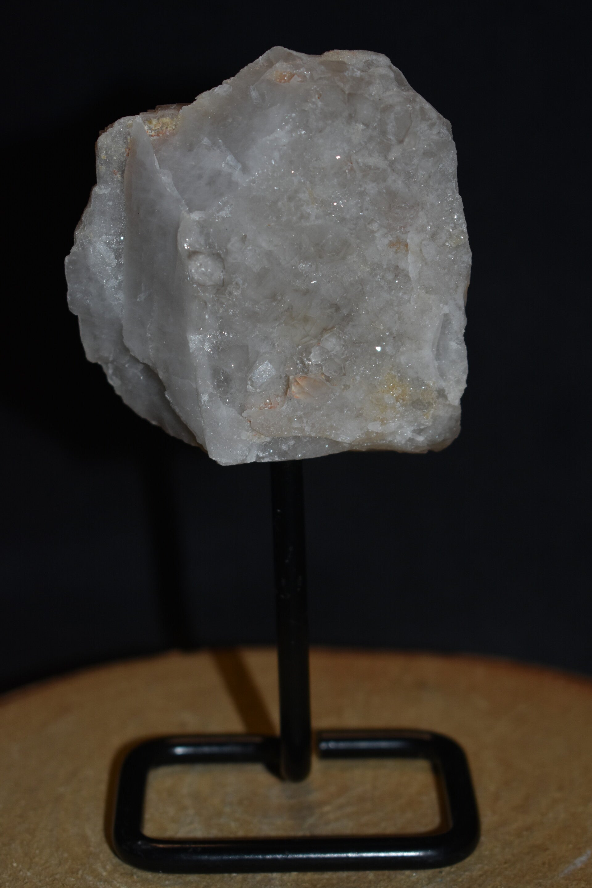 Quartz Blanc/Laiteux Brut sur Base Métal