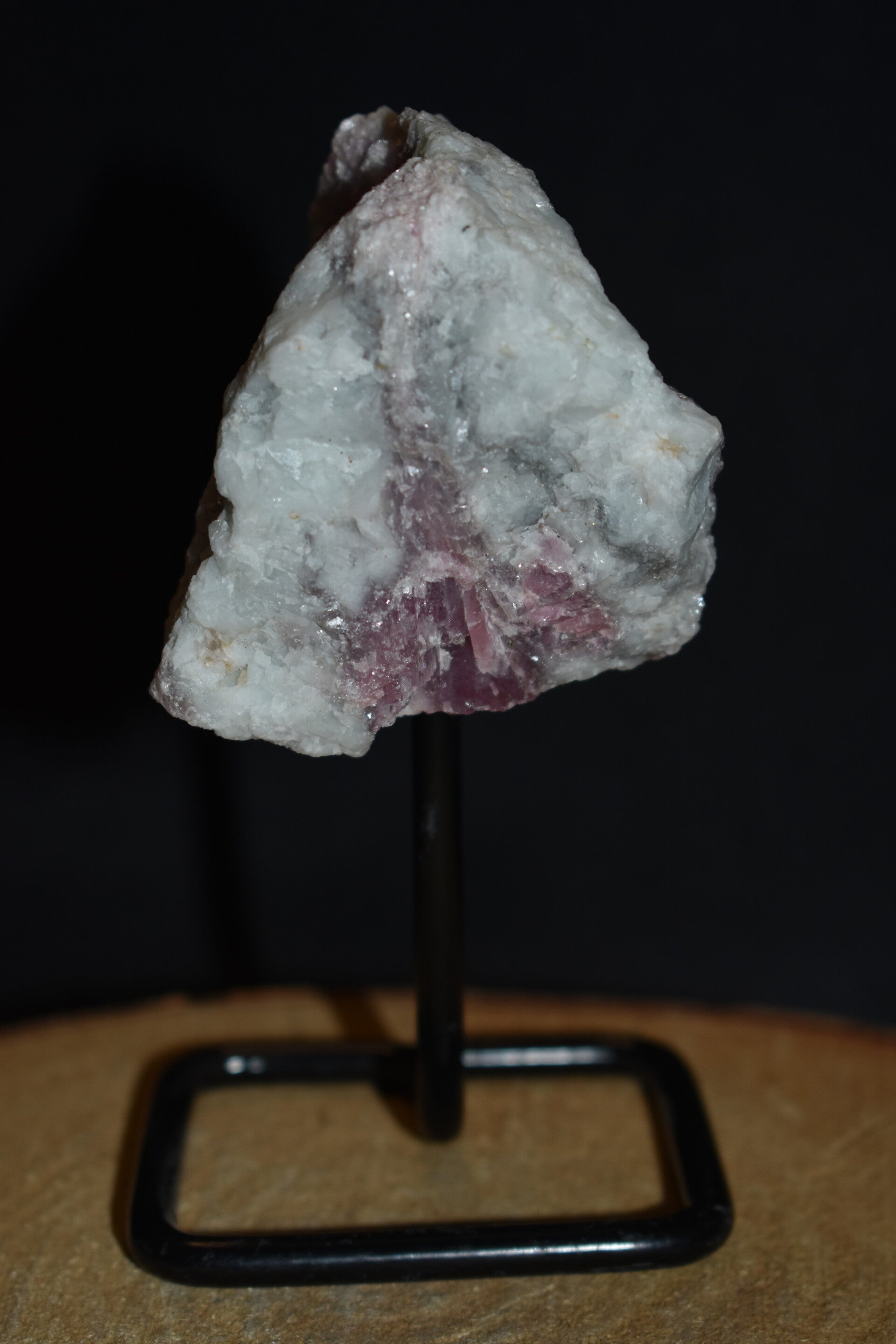 Tourmaline Rose Brute Base Métal