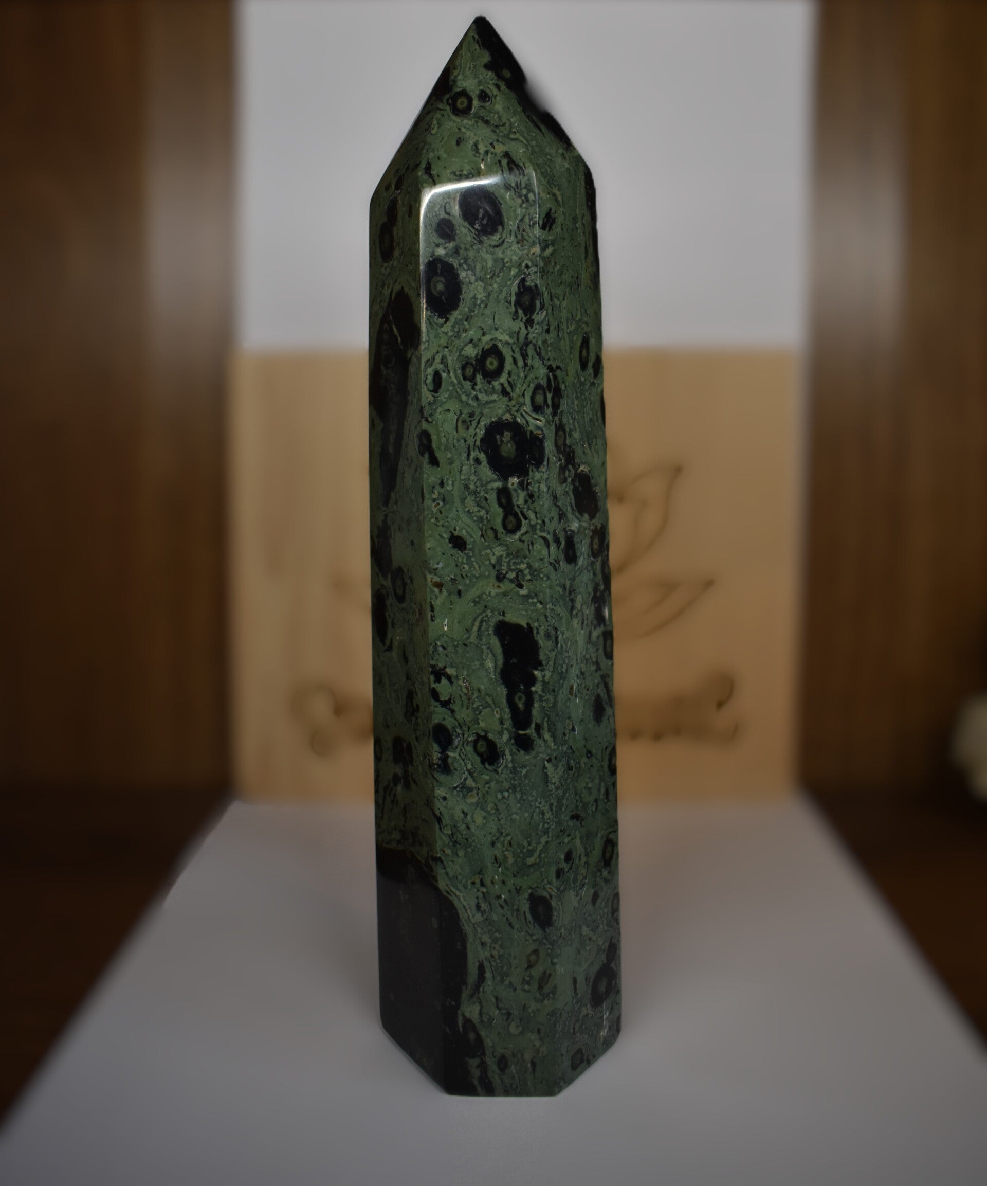 Jaspe Kambaba – Pointe 23cm