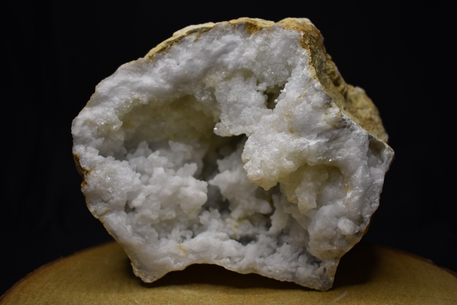 Géode Cristal de Roche du Maroc 1.6 kg