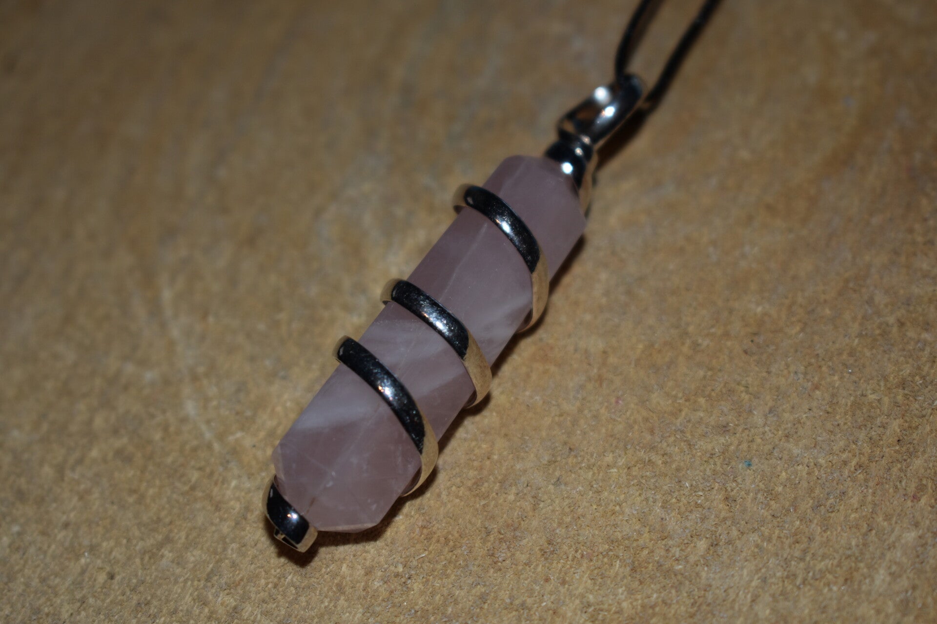 Pendentif Quartz rose pointe