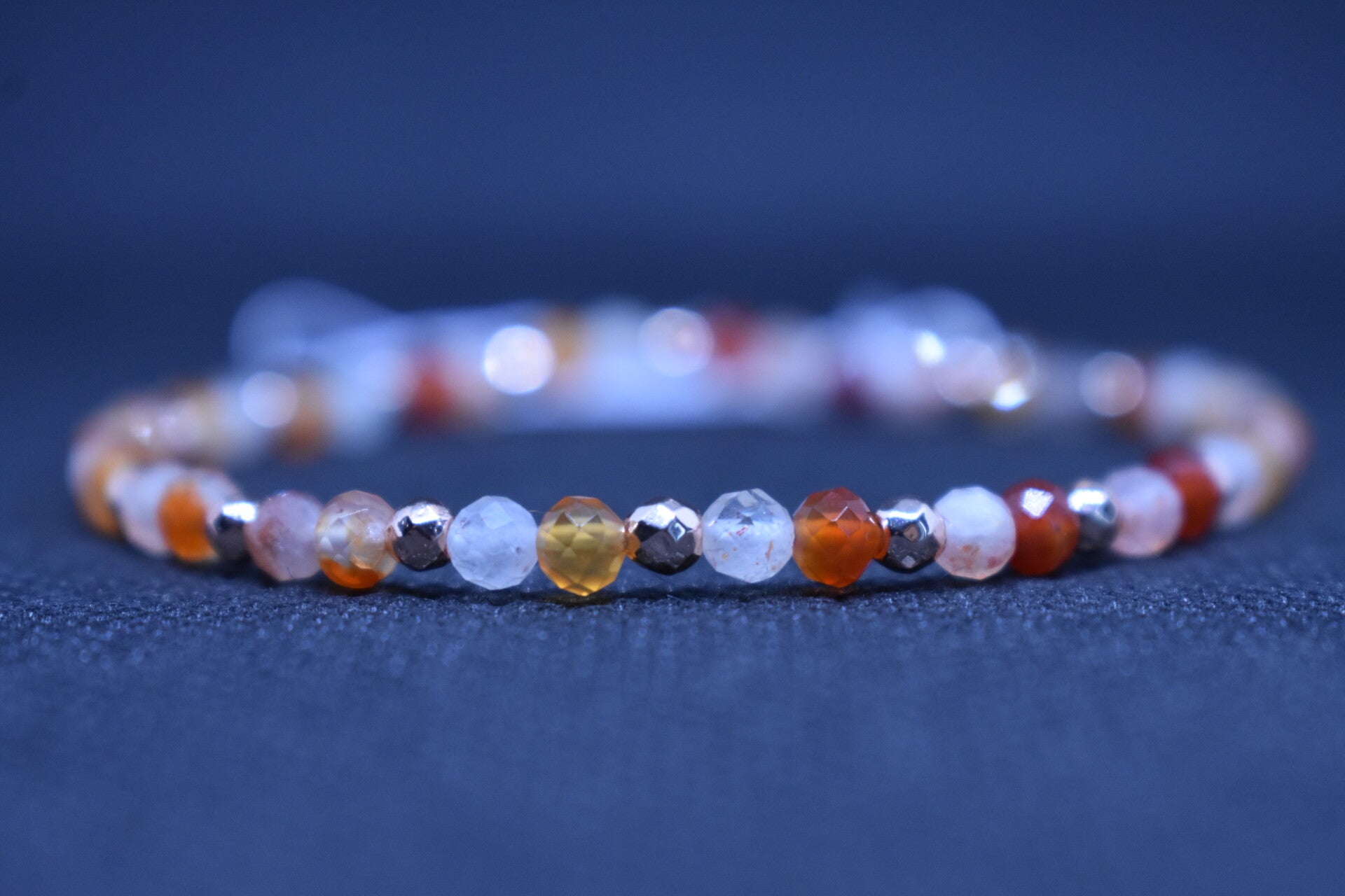 Bracelet Élan Solaire – Cornaline, Pierre du Soleil & Hématite (4 mm)