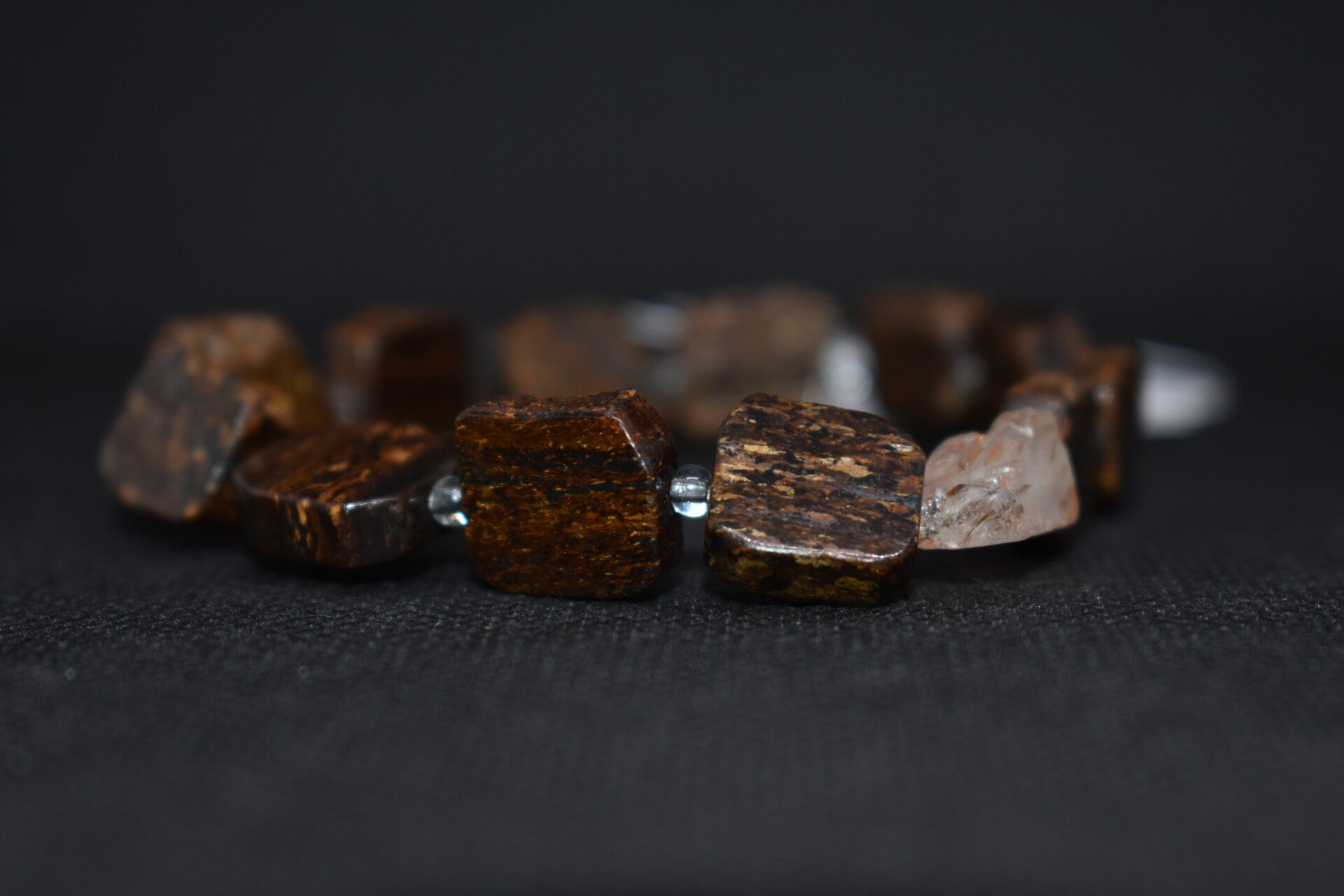 Bracelet Flamme Intérieure – Bronzite & Pierre du Soleil