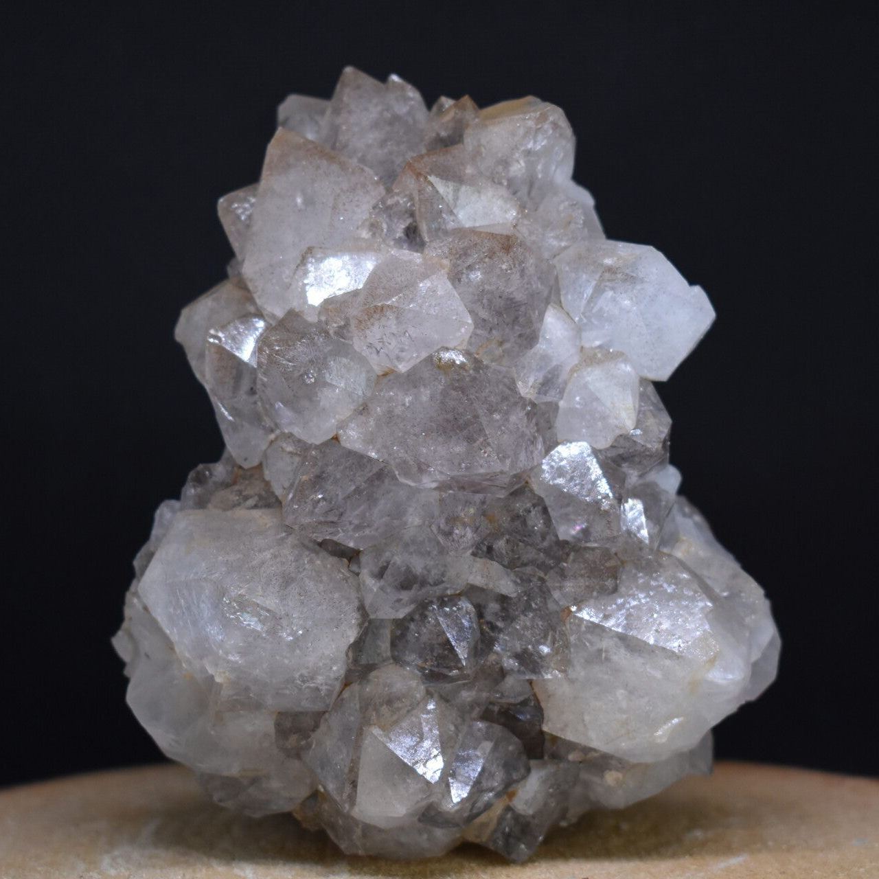 Quartz à inclusions de tourmaline noire 905 g