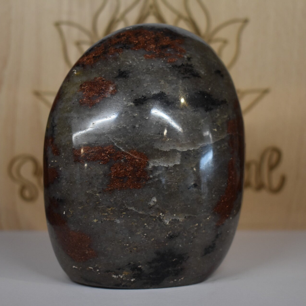 Aventurine naturelle – Forme libre avec inclusions – 987 g