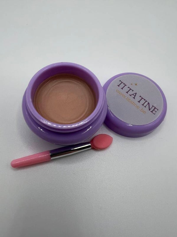 Natuurlijke lippenbalsem met edelsteentje