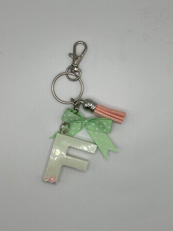 Sleutelhanger F muntgroen/roze