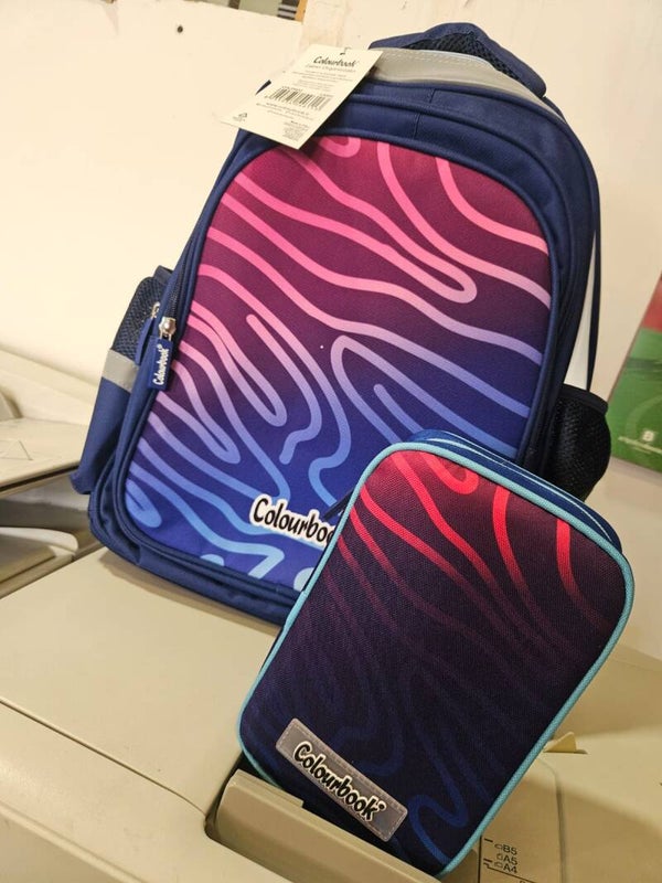 zaino e astuccio 1 zip Colourbook Abstract Light
