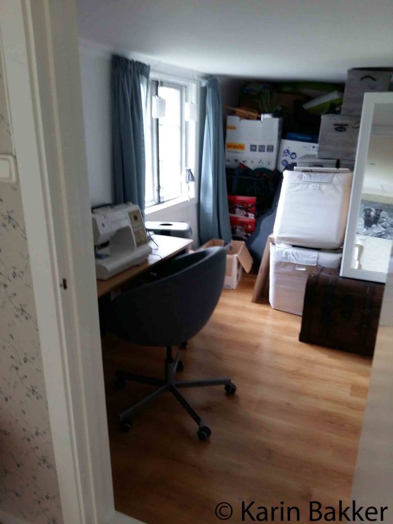 Rommelig, maar ruimte voor het bureau