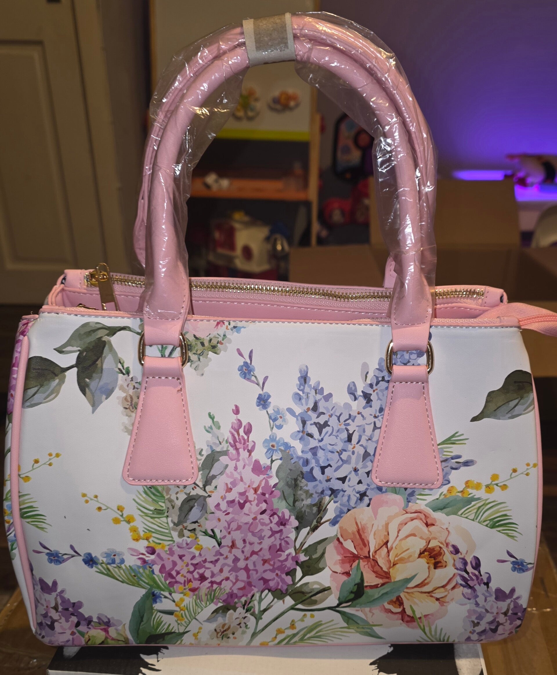 Baby pink foral Handbag