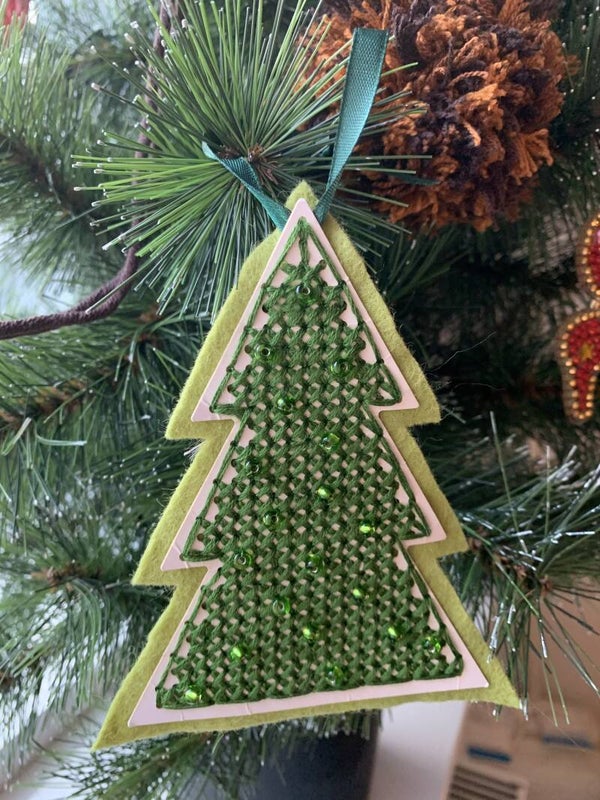 Kerstboom (hanger) (Hanneke en Esther)