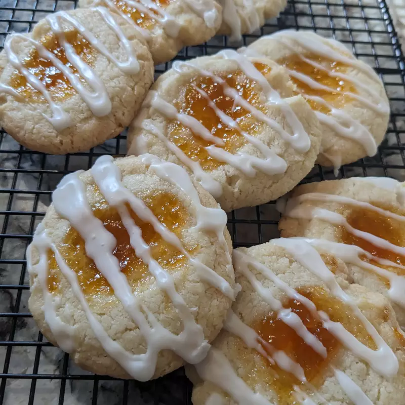 Almond Thumbprint Cookies with Apricot Filling 