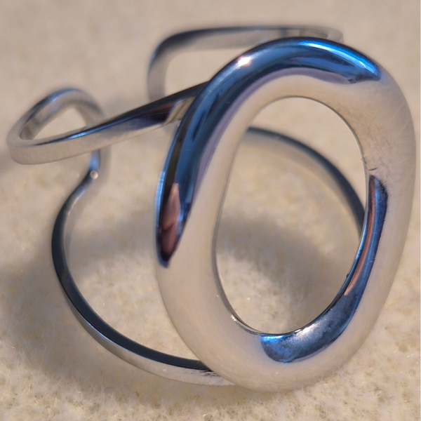 Bold circle ring