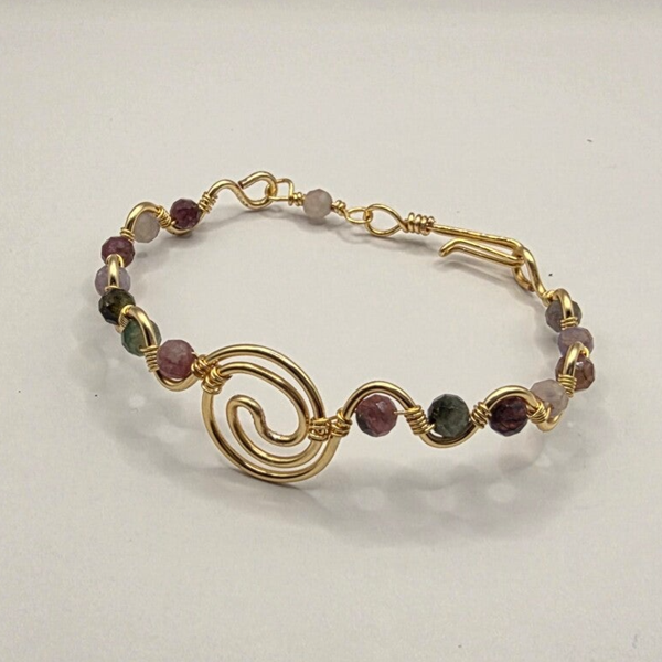 Armbånd m. spiral - Turmalin 4 mm