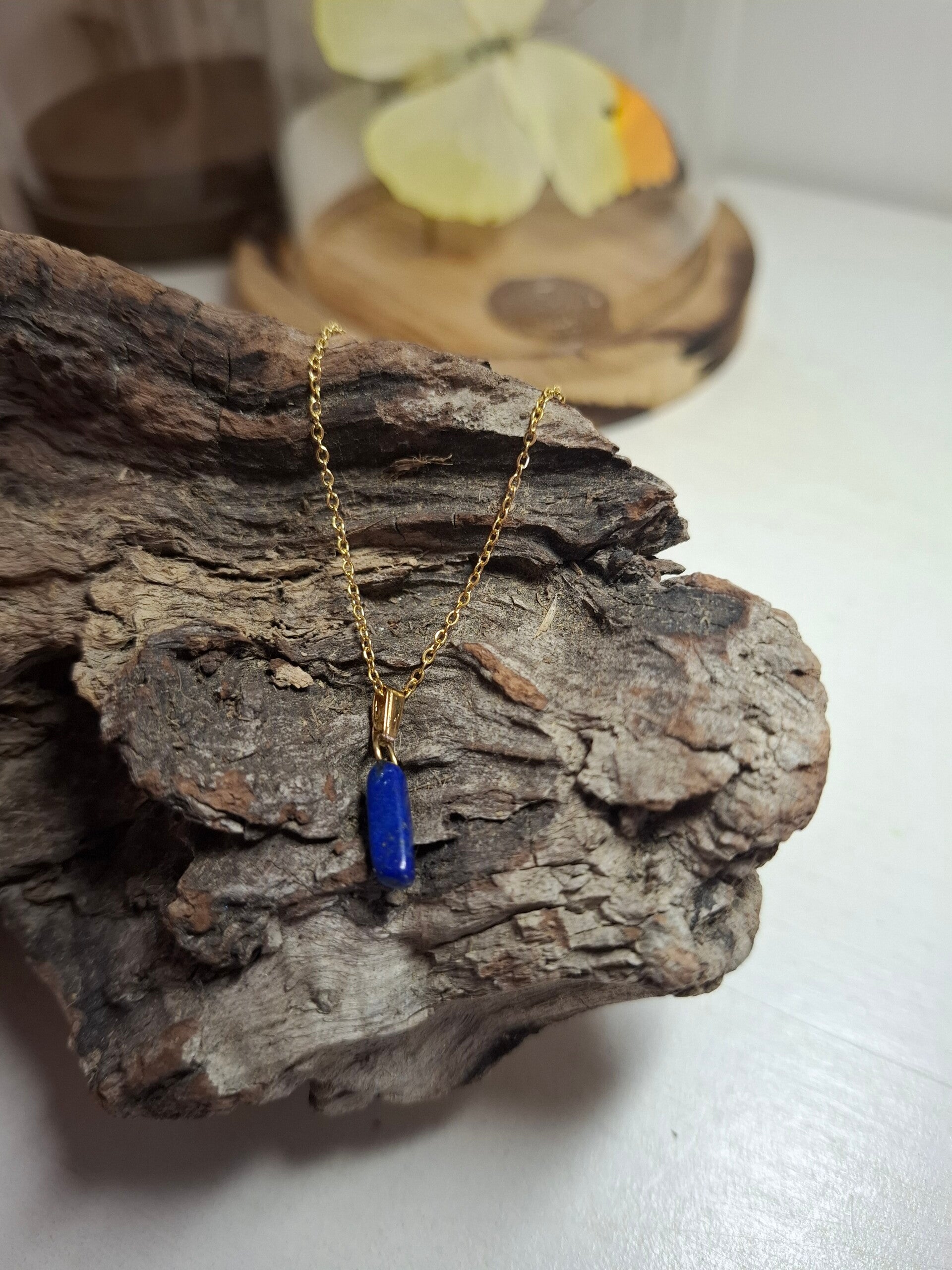 halskettting lapis lazuli hanger