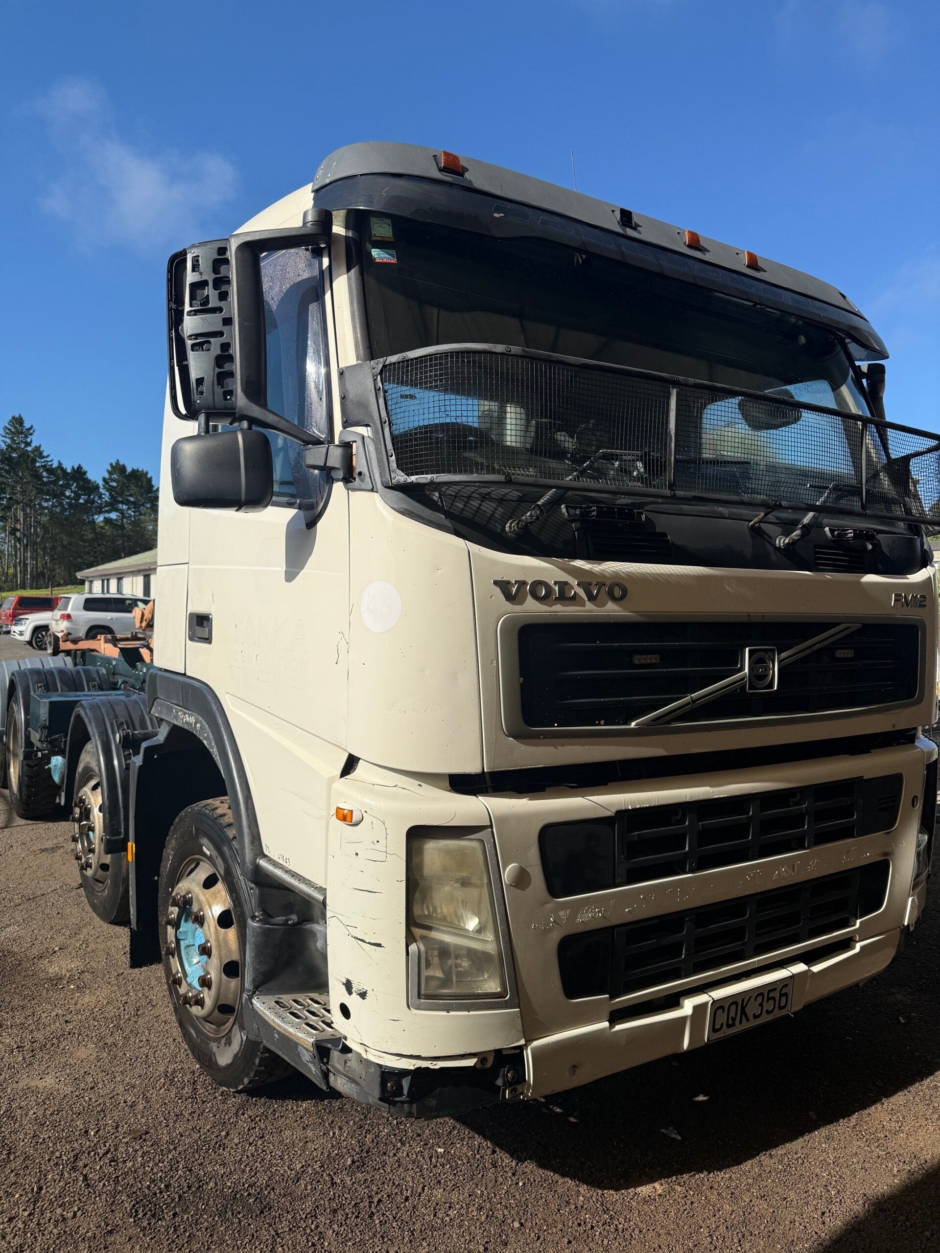 8 Wheeler Hook Bin truck