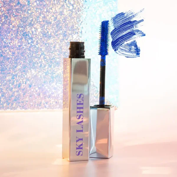 Camille Mascara Superheld