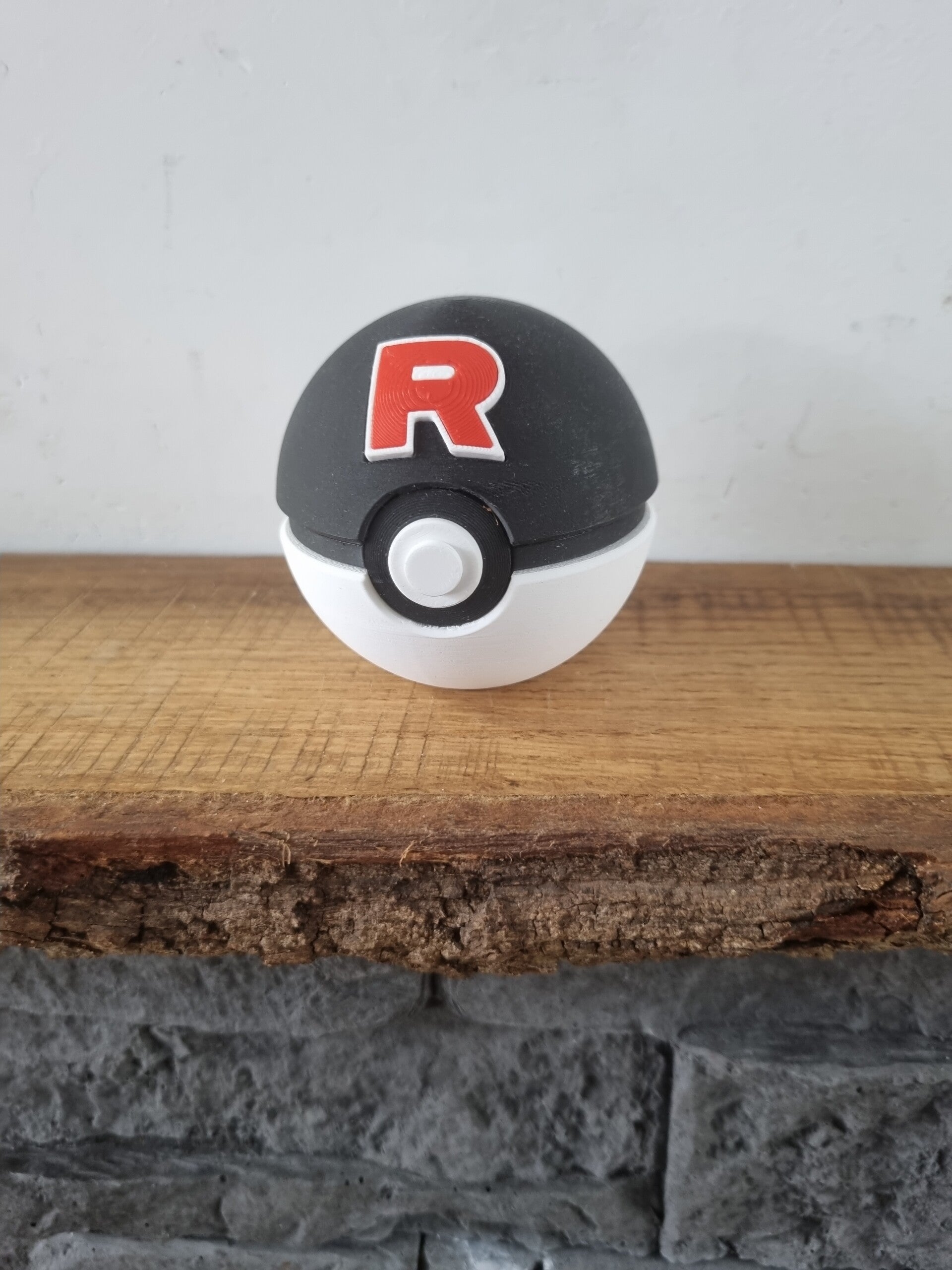 Team rocket - pokeball