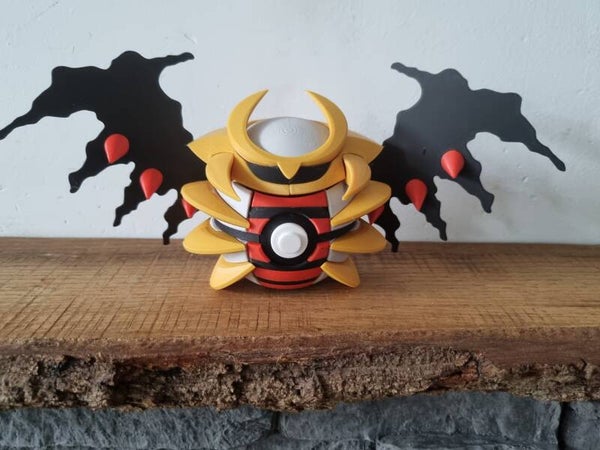 Giratina - pokeball