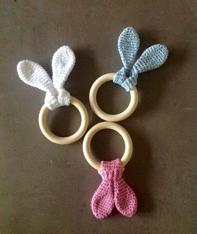 Bijtringen, speenkoord en Nijntjes gehaakt