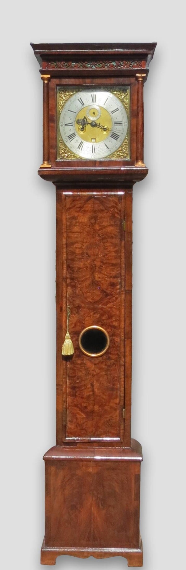 Robert Warr, London. Circa 1705. A fine month going longcase clock with 6 pillar movement, figured walnut case.