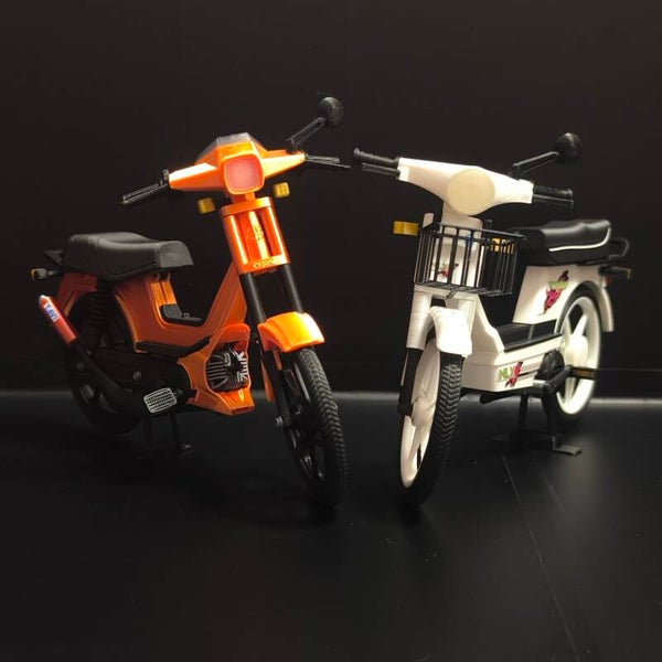 MAQUETA DERBI VARIANT PERSONALIZADA + VESPINO NLX CON CESTA