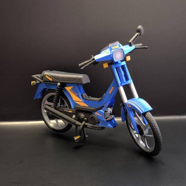 DERBI VARIANT START AZUL MAQUETA A ESCALA 1/10