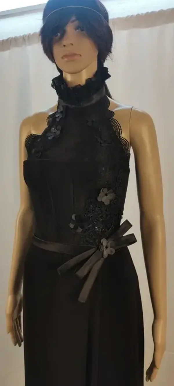 Robe de soirée Noir, Italienne