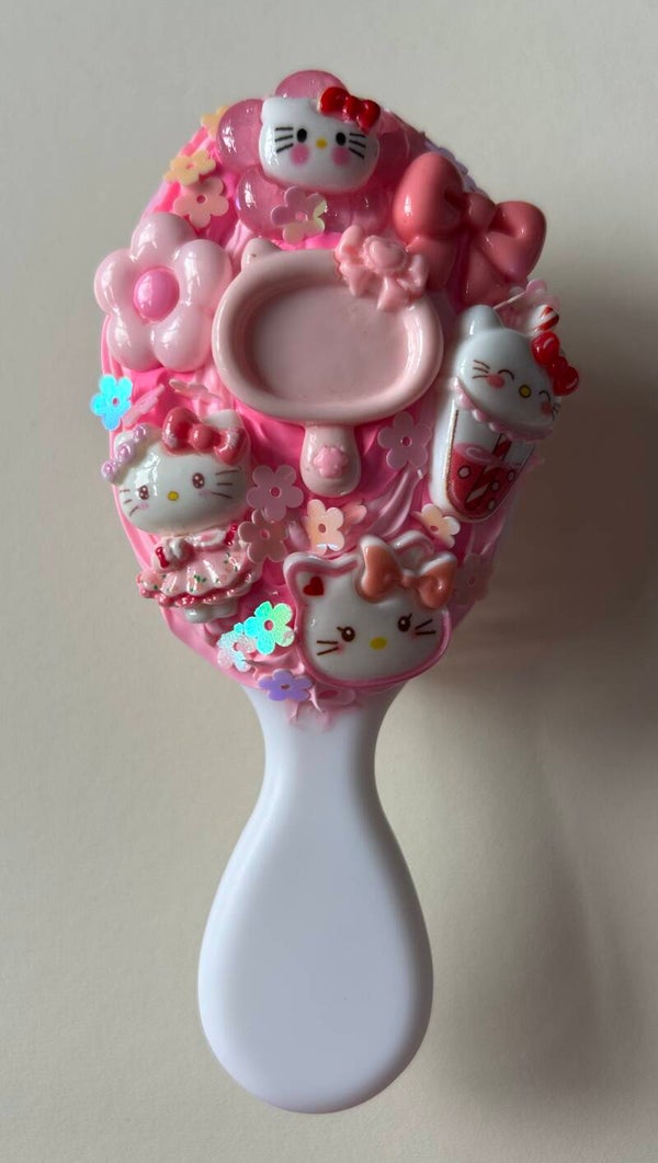 Hello kitty mini hair brush