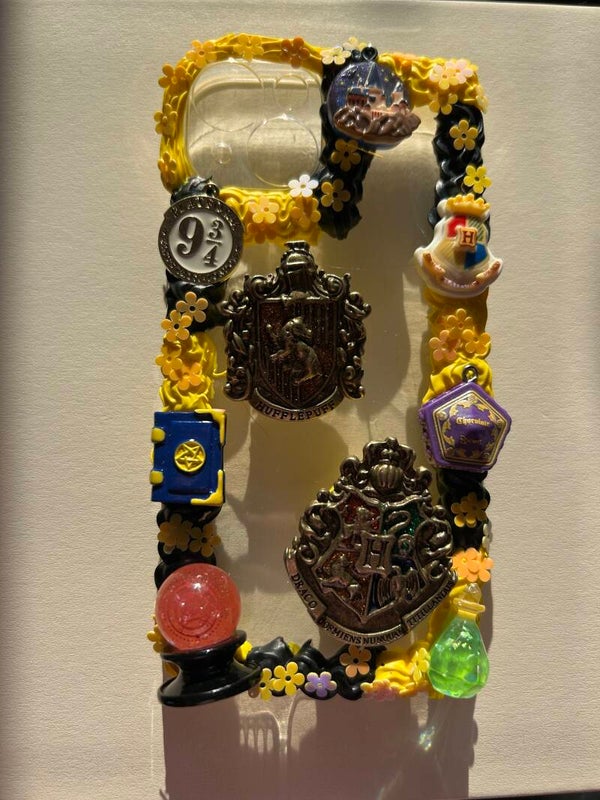 Hufflepuff Harry Potter phone case
