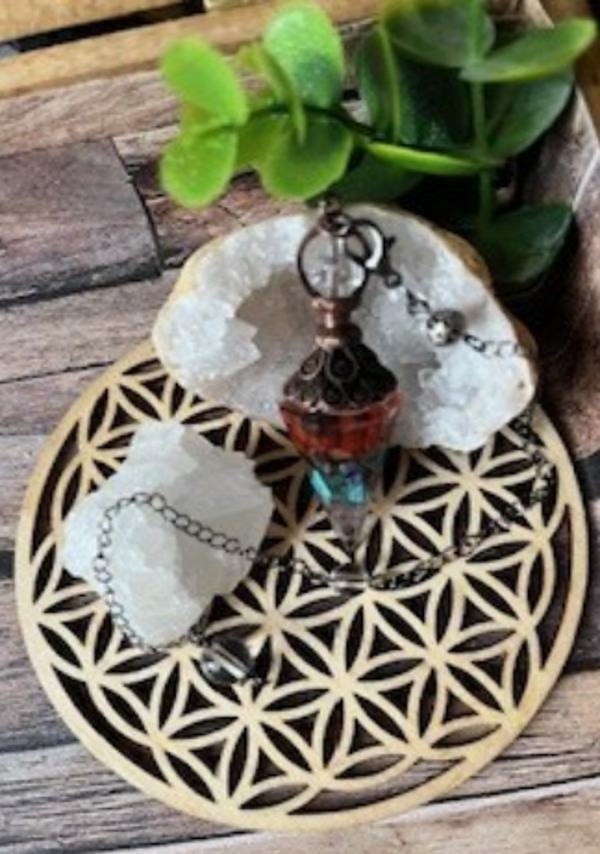 Pendule divinatoire orgonite 7 chakras