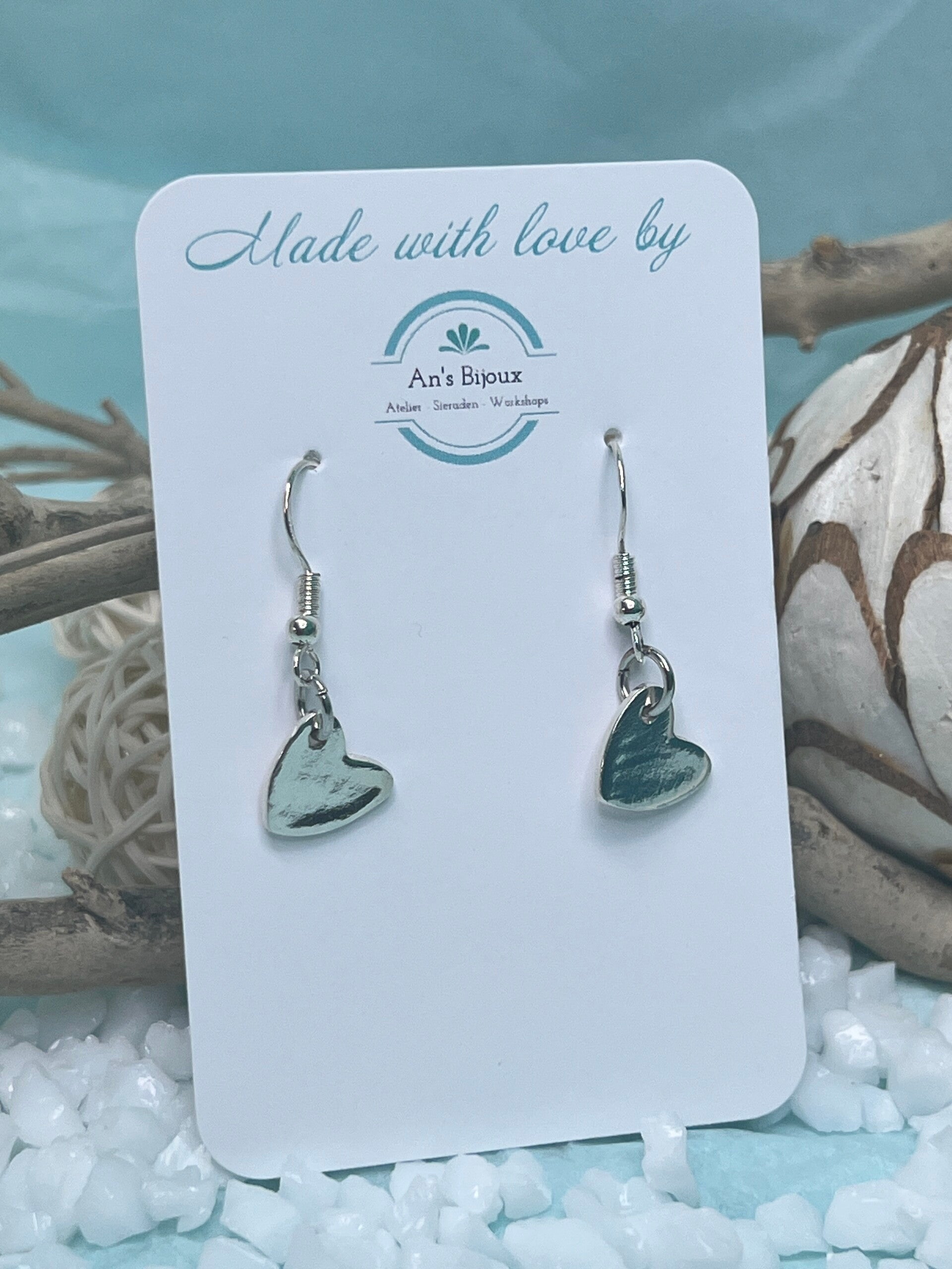 Oorbellen: zilverklei hartjes