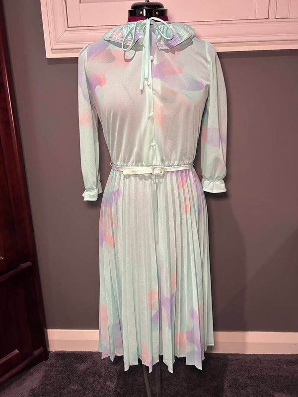 Vintage StitchesPlus mint Green Day dress