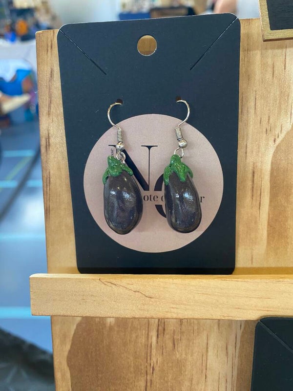 Boucle d'oreille Aubergine