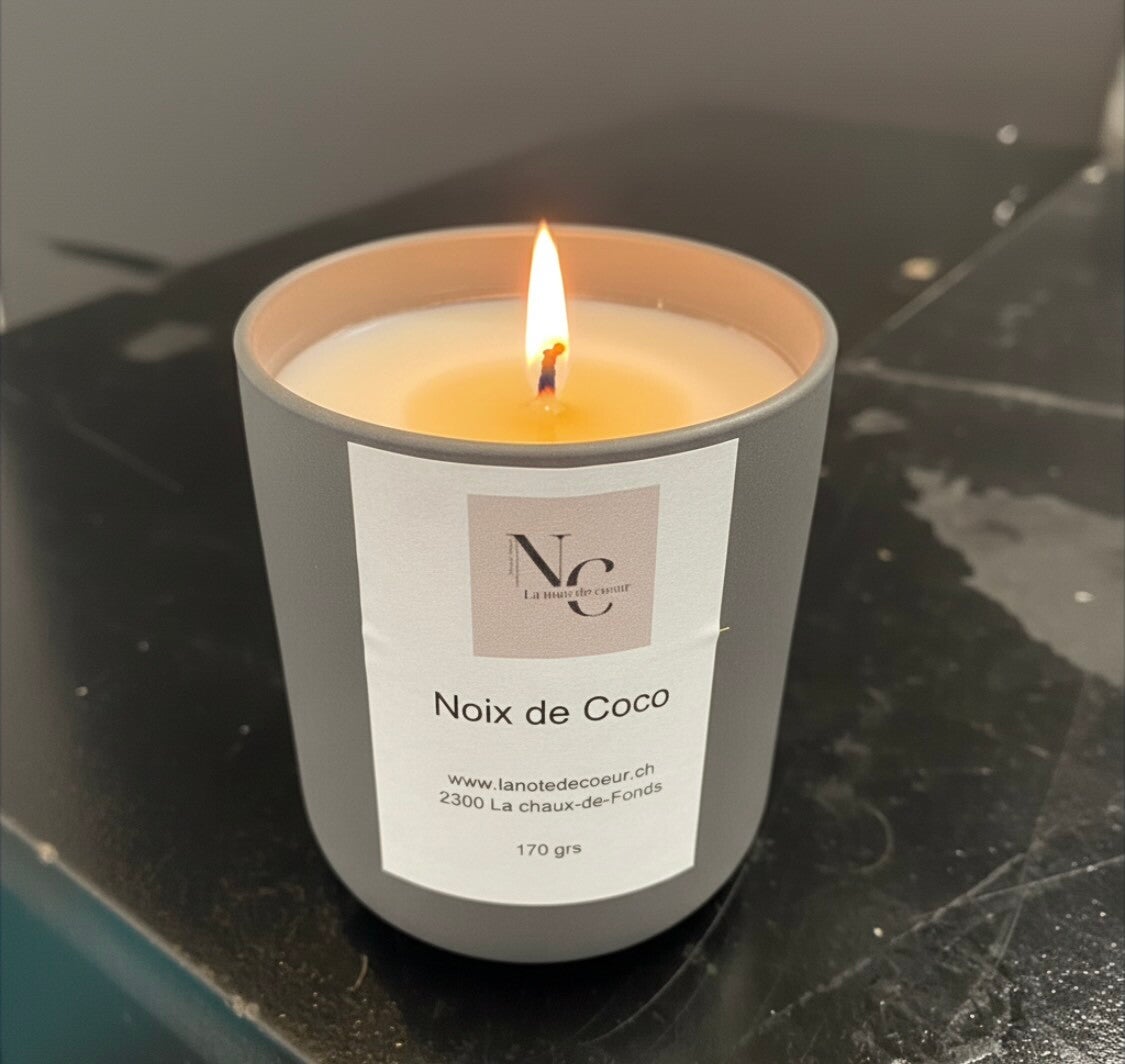 Bougie Parfum Noix de Coco – Évasion & Douceur