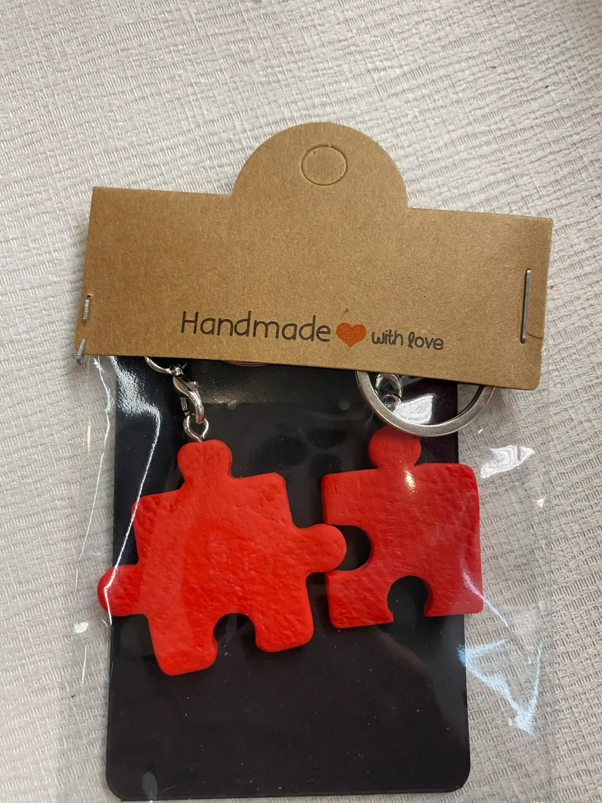 Porte-clés Puzzle Rouge – Duo Cœur à assembler (fait main)