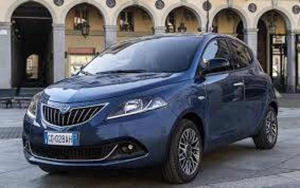 Lancia Y hybrid