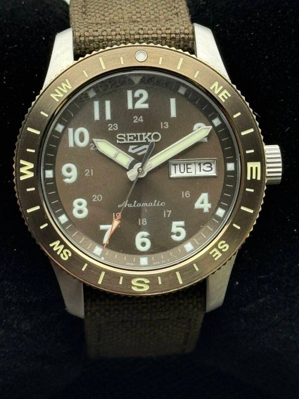 Seiko 5 Sports Field HDB009K1 – Brand New – Full Set
