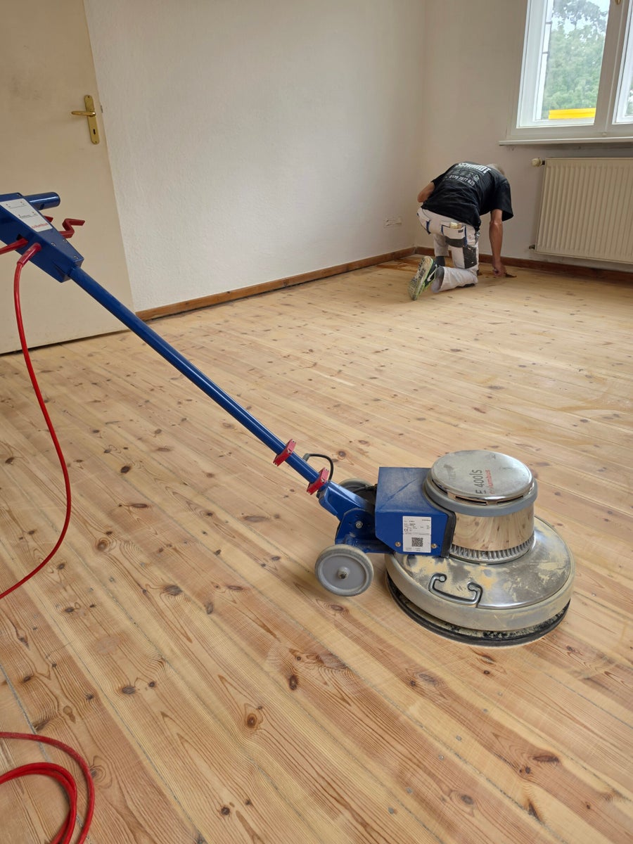Renovierungen und Bodenarbeiten durch Hausmeisterservice Schmidt Berlin