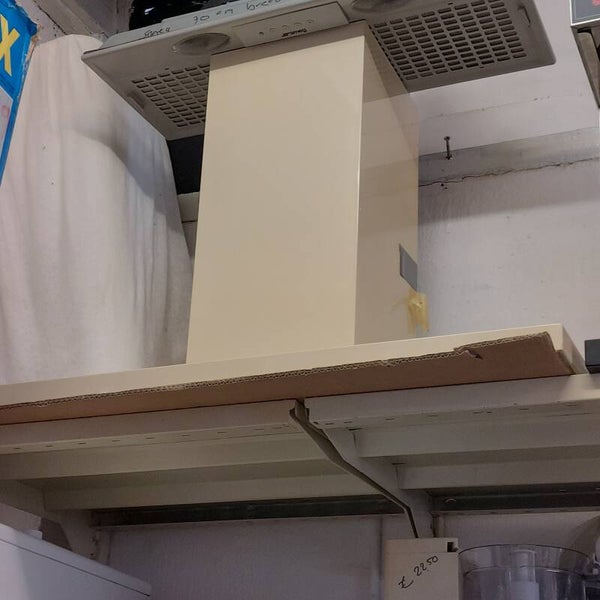 Nieuwe afzuigkap 90 cm  breed zachtgeel