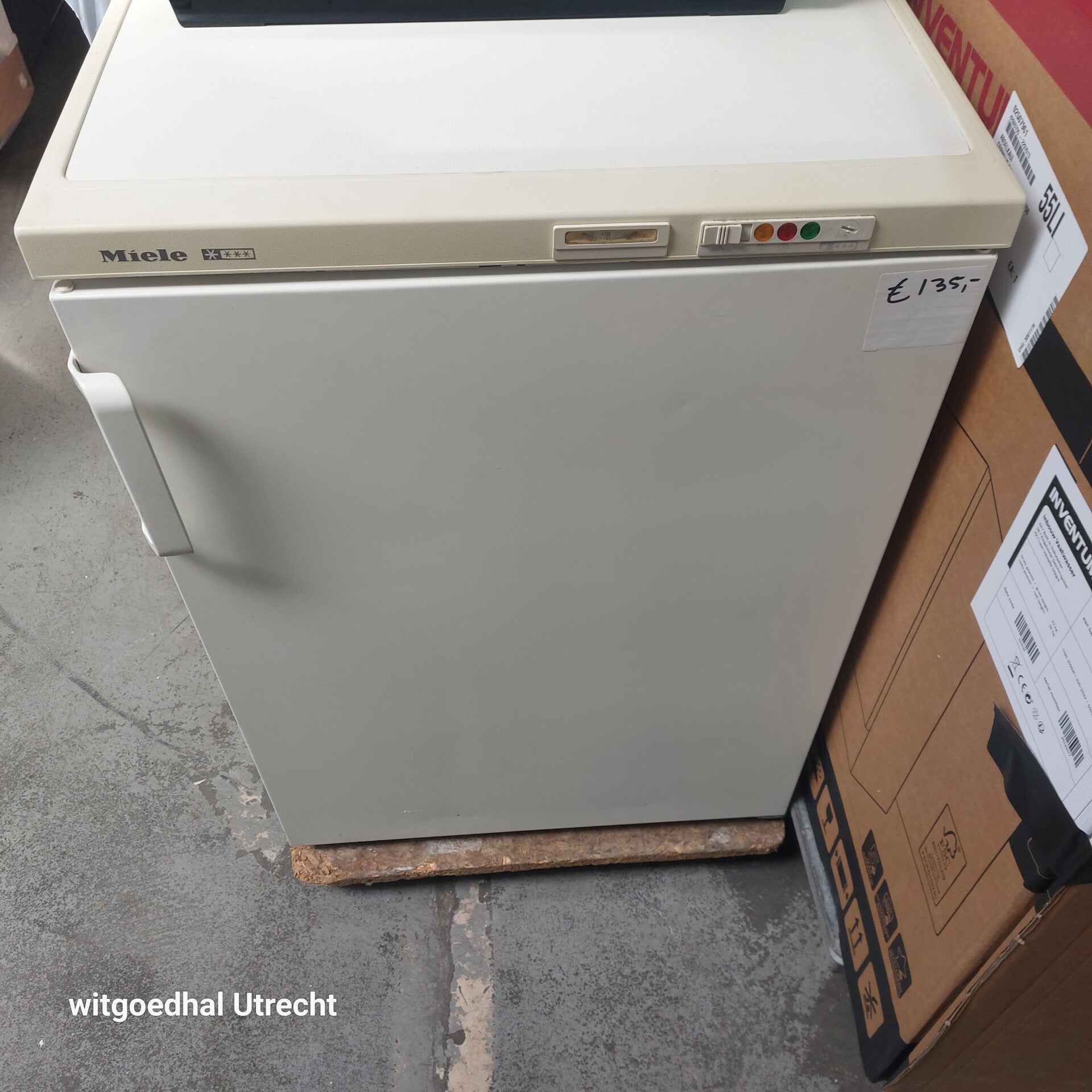 2e hands  Miele  vriezer