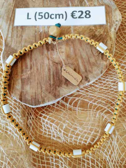 Natuurlijke anti-teken/-vlooienband met EM-kralen maat L (handgemaakt), in verschillende kleuren verkrijgbaar.