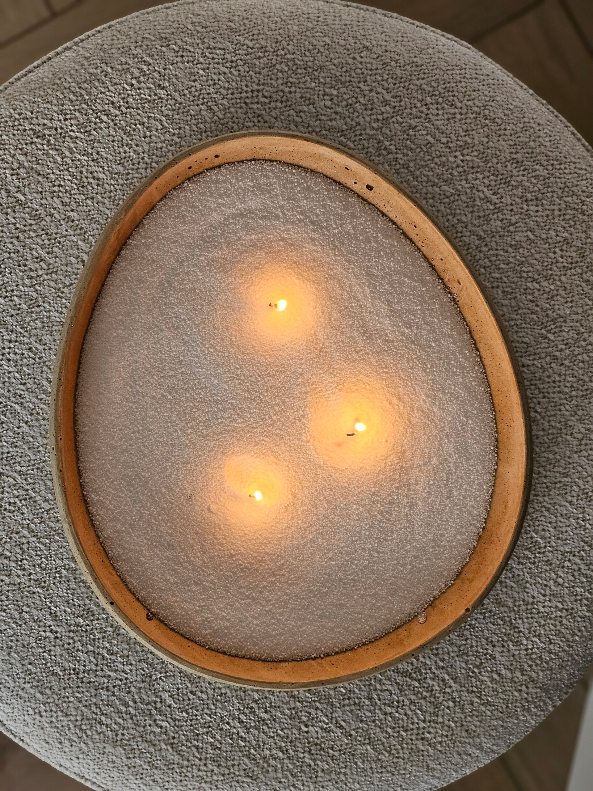 Tray Natural Resin taupe