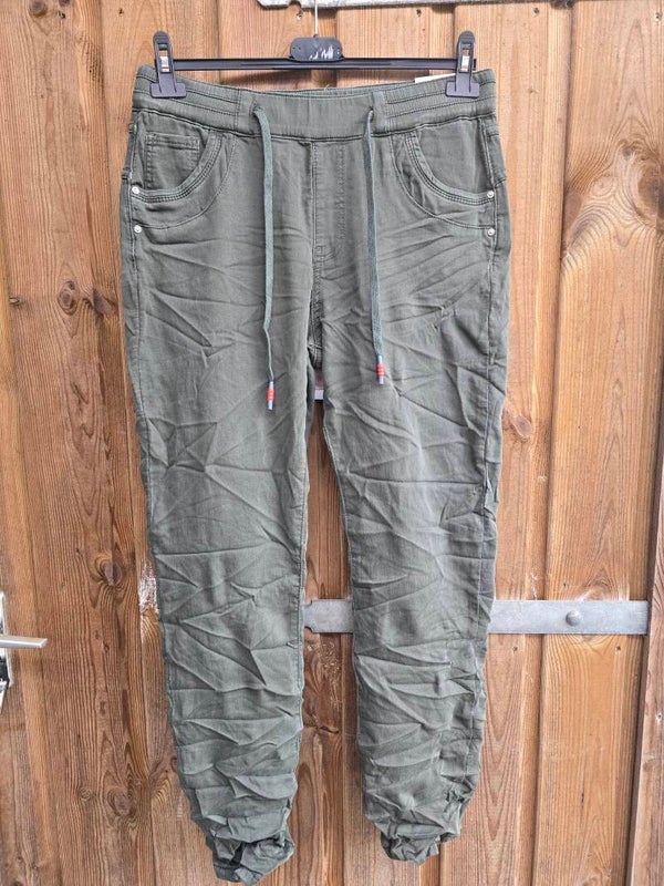 Karostar jogging model legergroen