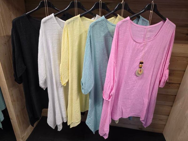 Linnen blouse met ketting