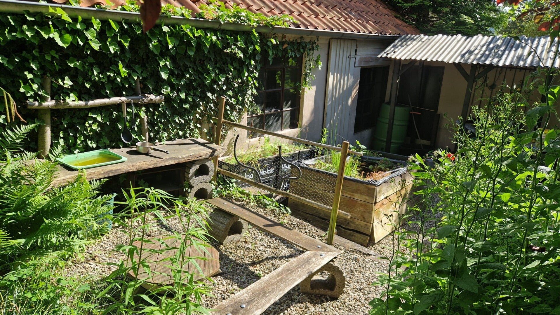 garten-unten-matschk-che-standard.jpg